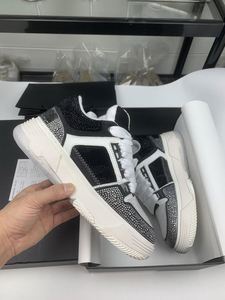 Baskets décontractées de luxe en cuir véritable pour hommes et femmes, style plateforme, à lacets, pour la marche - Product Image 3