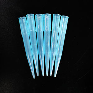 ปลายปิเปตต์ไมโครพลาสติกใสสีน้ำเงินสำหรับการทดลองทางการแพทย์แบบกำหนดเอง ขนาด 1 มล. 1000 ไมโครลิตร พร้อมตัวกรองปลอดเชื้อและขีดบอกปริมาตร - Product Image 6