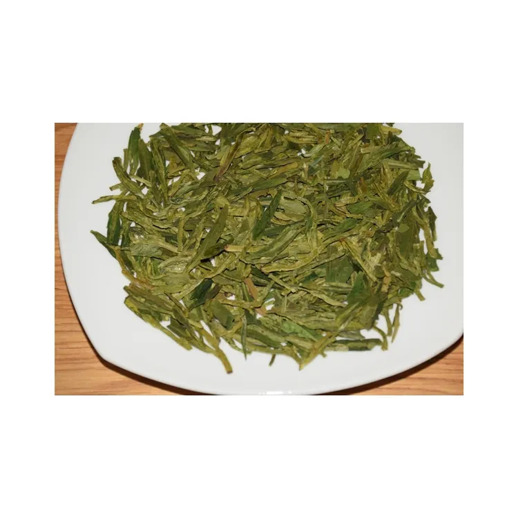 Thé vert en forme de <span class=keywords><strong>Dragon</strong></span> Well, feuilles de thé au printemps, plante