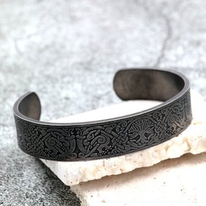 Brazalete Vikingo Nórdico de Acero Inoxidable con Patrón Animal Vintage, Joyería Unisex para Regalo - Product Image 2