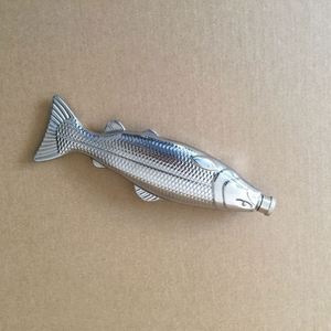 Mini-flasque créative en acier inoxydable 304 de 4 oz en forme de poisson, pot portable pour spiritueux, idéal pour l'extérieur - Product Image 5