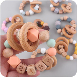 <span class=keywords><strong>Anneau</strong></span> de <span class=keywords><strong>dentition</strong></span> <span class=keywords><strong>personnalisé</strong></span> en <span class=keywords><strong>bois</strong></span> animal pour bébé Bracelet de <span class=keywords><strong>dentition</strong></span> en <span class=keywords><strong>bois</strong></span> de hêtre avec hochet en silicone Cadeaux pour bébé - Product Image 5