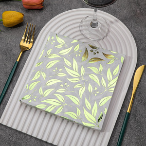 Servilletas impresas con lámina dorada, servilletas para fiestas, servilletas desechables de alta gama para restaurantes. - Product Image 3