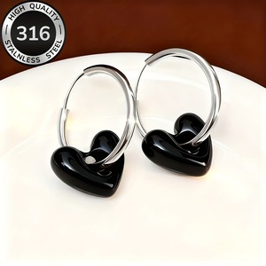 Juego de pendientes de acero de titanio con forma de corazón rojo, aretes retro franceses con diseño de corazón y efecto de goteo de aceite, exquisitos y de nicho transfronterizo. - Product Image 6