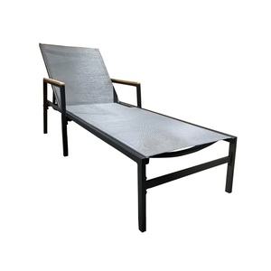 YOHO 2025 nouveau cadre en aluminium lit de jour extérieur chaise longue moderne avec dos réglable et bras en bois en plastique pour hôtels et parcs - Product Image 1