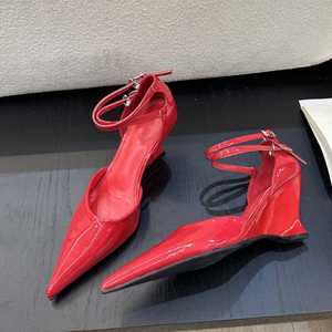 Nuovi stili eleganti signora <span class=keywords><strong>cinturino</strong></span> alla caviglia a punta <span class=keywords><strong>tacchi</strong></span> a zeppa <span class=keywords><strong>rossi</strong></span> per le donne - Product Image 3