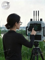 Système de détection de sécurité UAV portable tout-en-un avec portée de détection de 1 km, analyse vidéo RF triple mode, protection 10,1 pouces