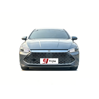 Voiture d'occasion BYD Qin PLUS DM-i Modèle 2021 1.5L CVT Version haut de gamme 55KM d'autonomie Hybride automatique Volant à gauche Intérieur foncé R17