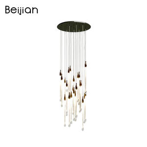 Lampes suspendues en cristal LED dorées de luxe modernes Lampes pendantes créatives Long Petit lustre Allure <span class=keywords><strong>Suspension</strong></span> Lampe M-0128 - Product Image 1