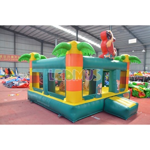 Château gonflable/trampoline extérieur sur le thème des perroquets, modèle en PVC, équipé d'un souffleur, disponible à la location. - Product Image 5