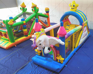 Château gonflable licorne avec toboggan - Aire de jeux aquatique pour enfants pour fête de jardin - Product Image 4