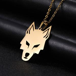 Collana con Ciondolo a Forma di Lupo 'Myshape Lone Howl', Amuleto in Acciaio Inossidabile Color Oro con Catena Regolabile per Uomo e <span class=keywords><strong>Donna</strong></span> - Product Image 1