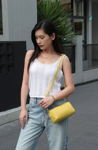 Bolso cilíndrico de piel de vaca suave de alta gama, tipo almohada, para llevar bajo el brazo, bolso de hombro individual. - Product Image 2