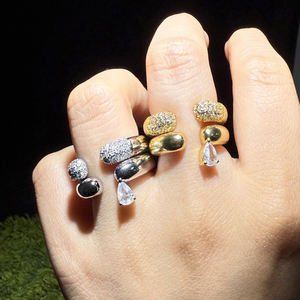 Ensemble de bagues en deux pièces zircon cubique ovale à la mode cercle pavé glacé accrocher goutte d'eau Style bijoux de mariage - Product Image 3