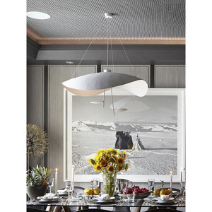 Lámpara Colgante LED de Hierro con Diseño de Platillo Volador, Estilo Nórdico Minimalista Postmoderno, Altura Ajustable, Cuidado de la Vista, para Sala de Estar o Cafetería - Product Image 4