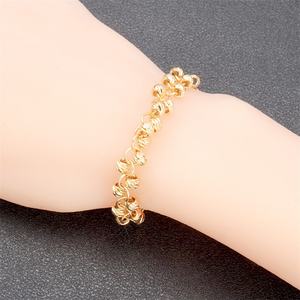 Pulseras de Cadena de Eslabones de Latón Chapado en Oro de 24K Estilo Dubái en Oferta, Cadenas Doradas Modernas para Mujer - Product Image 4