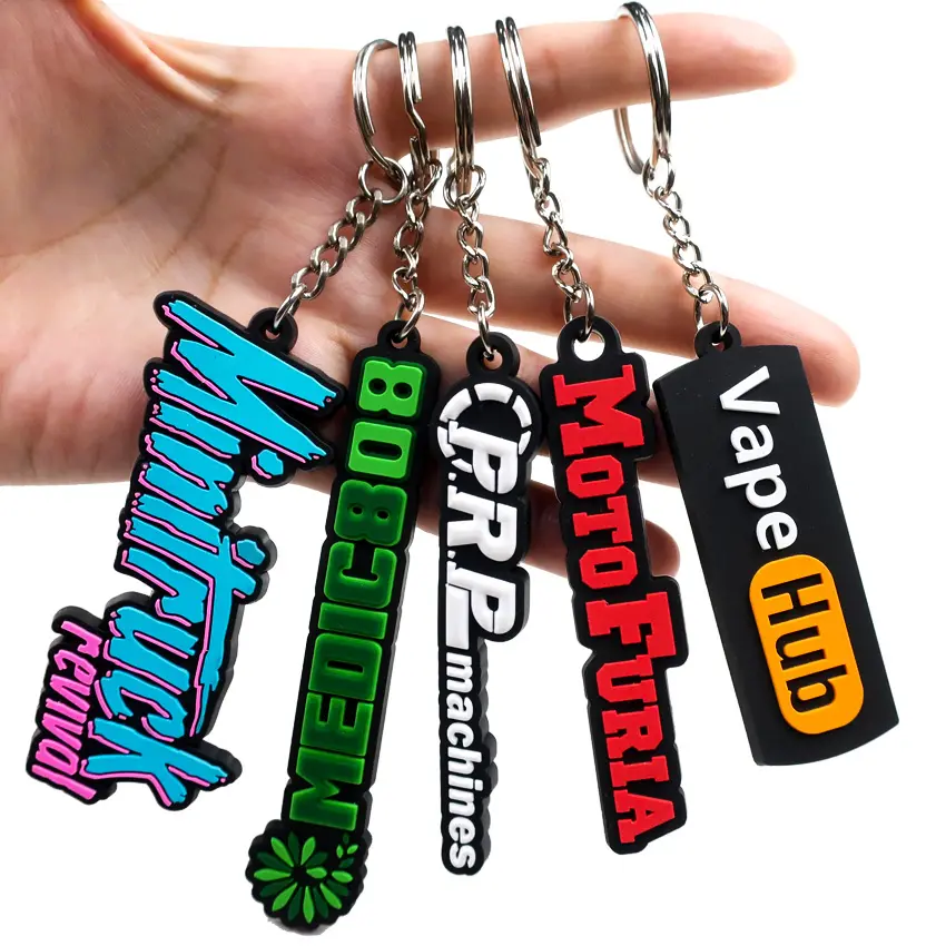 Gepersonaliseerde Promotionele Zachte Pvc Logo 2d Rubber Cadeau Sleutelhanger Custom Logo Letter Sleutelhanger