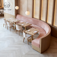 Table et chaises de café, restaurant, salon de thé, meubles modernes et élégants, table carrée en bois rose, demi-cercle, banquette