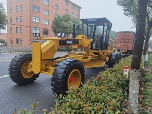 Niveleuse à moteur Caterpillar CAT 140H d'occasion, 4 roues motrices, moteur CAT d'origine, bon état de marche - Product Image 4