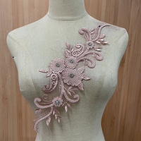 Fleur en dentelle à appliques perlées rose poussiéreux pour costumes de danse lyrique, costumes de bal, bandeaux de mariée, écharpes avec paillettes