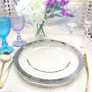 Assiettes de présentation à bord doré/argenté pour décoration de table de mariage – Prix abordable - Product Image 5