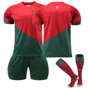 Ensemble de maillots de football Portugal domicile 2223, n°7 Cristiano Ronaldo, n°8 Bruno Fernandes, n°23 Félix, polyester, adulte homme - Product Image 4