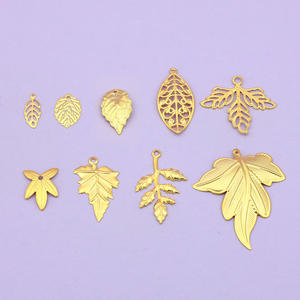 Vintage placcato in oro 18K orecchini gioielli in filigrana metallo foglia ciondolo in ottone cavo foglia Charm per la creazione di gioielli - Product Image 1