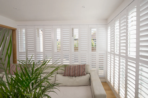 Volets en bois et <span class=keywords><strong>PVC</strong></span> personnalisés YMTC en gros, stores imperméables pour intérieur, volets de plantation pour fenêtres à lames horizontales - Product Image 3