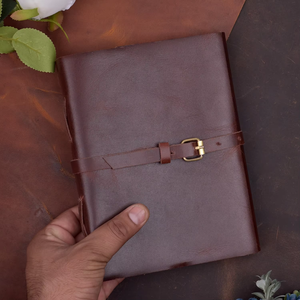 Diario de Cuero con Cierre de Hebilla, Diseño Moderno y Hecho a Mano para Escribir - Product Image 2