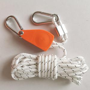 Cintre à <span class=keywords><strong>corde</strong></span> de suspension à cliquet <span class=keywords><strong>avec</strong></span> <span class=keywords><strong>mousqueton</strong></span> Engrenages internes en métal <span class=keywords><strong>Corde</strong></span> à vent renforcée Cintres de lumière de croissance pour le camping et la randonnée - Product Image 6