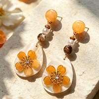 Kaimei bijoux de mode Beach Resort Style Long Shell Tassel Boucles d'oreilles avec des boules de riz à la main peintes à la bombe Boucles d'oreilles en coquille de mer