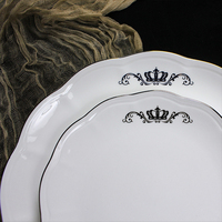 Assiettes en porcelaine blanche en gros, vaisselle en porcelaine fine écologique, tasses et assiettes de luxe royales en porcelaine gaufrée