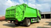 Nouveau camion compacteur de déchets diesel manuel Euro 2, capacité 10-12 mètres cubes, véhicule de collecte des déchets, moteur 6x4