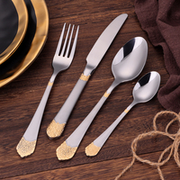 Couteau de luxe en acier inoxydable européen occidental 72 pièces cuillère fourchette boîte en bois cadeau plaqué or ensemble de couverts avec étui pour mariage