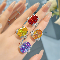 Mode rouge jaune diamant glace fleur coupe anneau lumière luxe nid d'oiseau coupe Pigeon oeuf diamant bague pour femme
