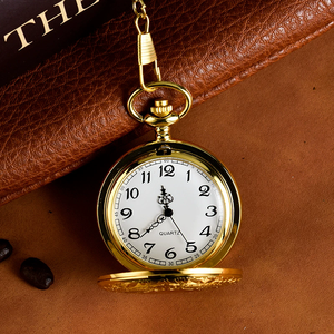 Vente en gros de grande montre de poche vintage à bouclier en or et argent avec chaîne de poche rétro pendentif à quartz montre pour Offre Spéciale cadeau - Product Image 3