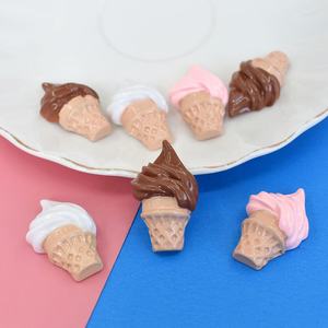 Cabujones de resina con forma de helado simulado Kawaii, miniaturas de comida para decoración de fundas de teléfono DIY - Product Image 1