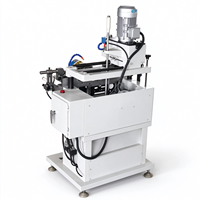 Machine de fraisage et de copie à double tête pour fenêtres et portes en aluminium et PVC triple vitrage, avec fonction de découpe de trous de serrure