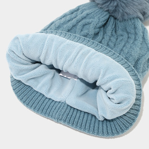 <span class=keywords><strong>Ensemble</strong></span> trois pièces tendance pour <span class=keywords><strong>femme</strong></span> : <span class=keywords><strong>bonnet</strong></span>, écharpe et gants - <span class=keywords><strong>Bonnet</strong></span> en laine tricoté doublé polaire chaud avec cache-oreilles pour le cyclisme en extérieur en hiver - Product Image 3