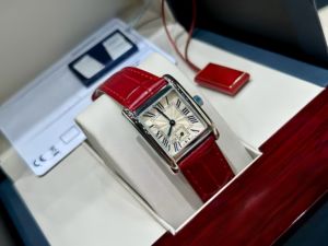 Nuevo Reloj de Moda para Mujer, de Alta Calidad, de Lujo, Mecánico, con Correa de Cuero PU y Caja Dorada - Product Image 2