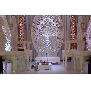 เก้าอี้ Mandap สไตล์ Paisley สำหรับงานแต่งแบบมีสไตล์,เก้าอี้แขกสีขาวสำหรับงานแต่งงานแบบอินเดียดีไซน์ใหม่เก้าอี้ Mandap แบบใบไม้สีขาวปารีส - Product Image 1