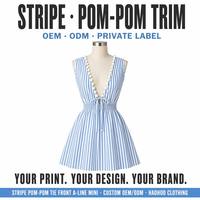 Robe mini femme d'été à rayures personnalisées, col en V profond, garniture en dentelle, découpe en goutte d'eau, cordon de serrage, coupe trapèze, vente en gros, fabricant OEM