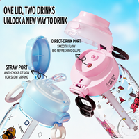 Bouteille d'eau en plastique Tritan de 700 ml avec paille 2-en-1 et couvercle à boire directement, ouverture à une touche, anti-fuite pour enfants et voyages