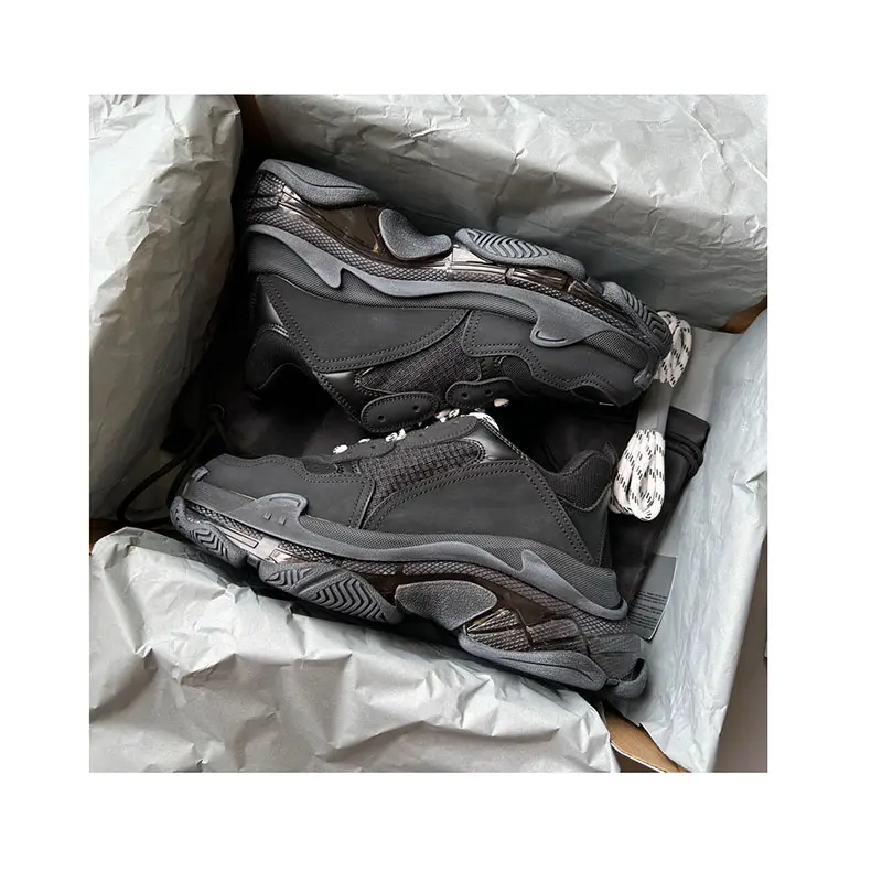 2023 Famous Brands Balanciga Shoes Air Cushion Track Triple S Stock Walking Style Fashion Casual Sneakers For Men