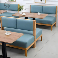 Ensemble de meubles pour café, restaurant, tables carrées en bois, canapé en cuir bleu, tabourets, ensemble de banquettes, moderne, durable, respectueux de l'environnement