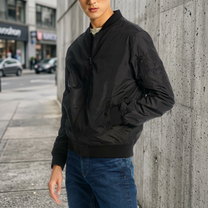 Blouson Bomber en Jean Vintage Hiver Zippé Rembourré Chaud Respirant Décontracté pour Hommes et Garçons, Imprimé Uni, Doublure Non Tissée, Vente en Gros - Product Image 4