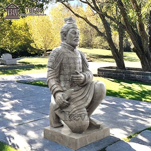 Statue de <span class=keywords><strong>guerriers</strong></span> de terracotta <span class=keywords><strong>chinois</strong></span> traditionnels grandeur nature en marbre naturel pour jardin extérieur - Vente en gros - Product Image 5