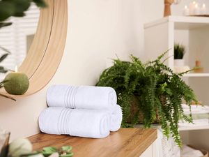 White 100% Cotton Quick-Dry Compressed Knitted Disposable 5 Star Luxury Hotel Bath <b>Towel</b> <b>Sets</b> /Hand <b>Towels</b>/Face <b>Towel</b> - Product Image 6
