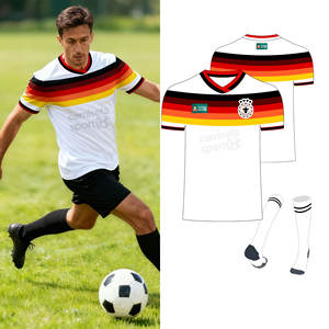 Globale Fußball-Fan-Trikots Rumänien 2026 mit Nationalmannschafts-Fußballshirts und Mehrfach-Länder-Display-Optionen - Product Image 2