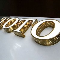 Enseigne en lettres 3D en métal perforé personnalisée avec éclairage LED, logo d'entreprise en métal illuminé pour devanture de magasin en extérieur